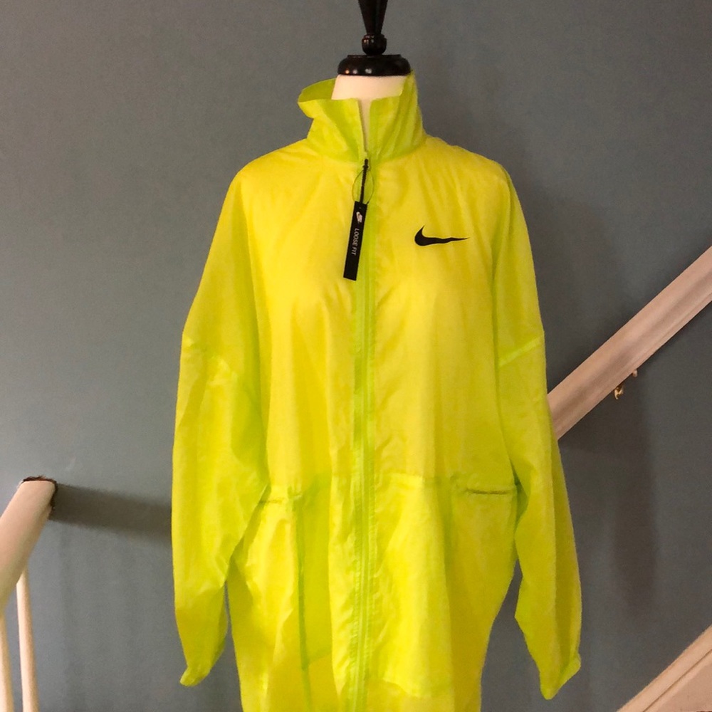 Nike Sportswear Women’s Woven Jacket